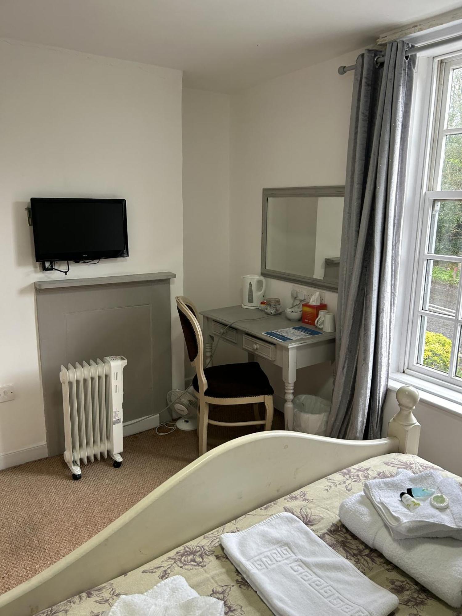 Bed and Breakfast George & Falcon à Southampton Extérieur photo